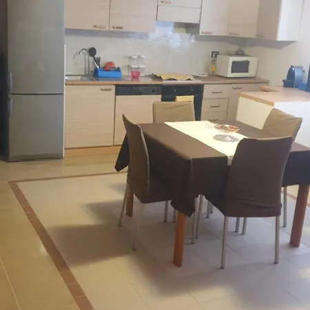 Apartment Tavdamor *